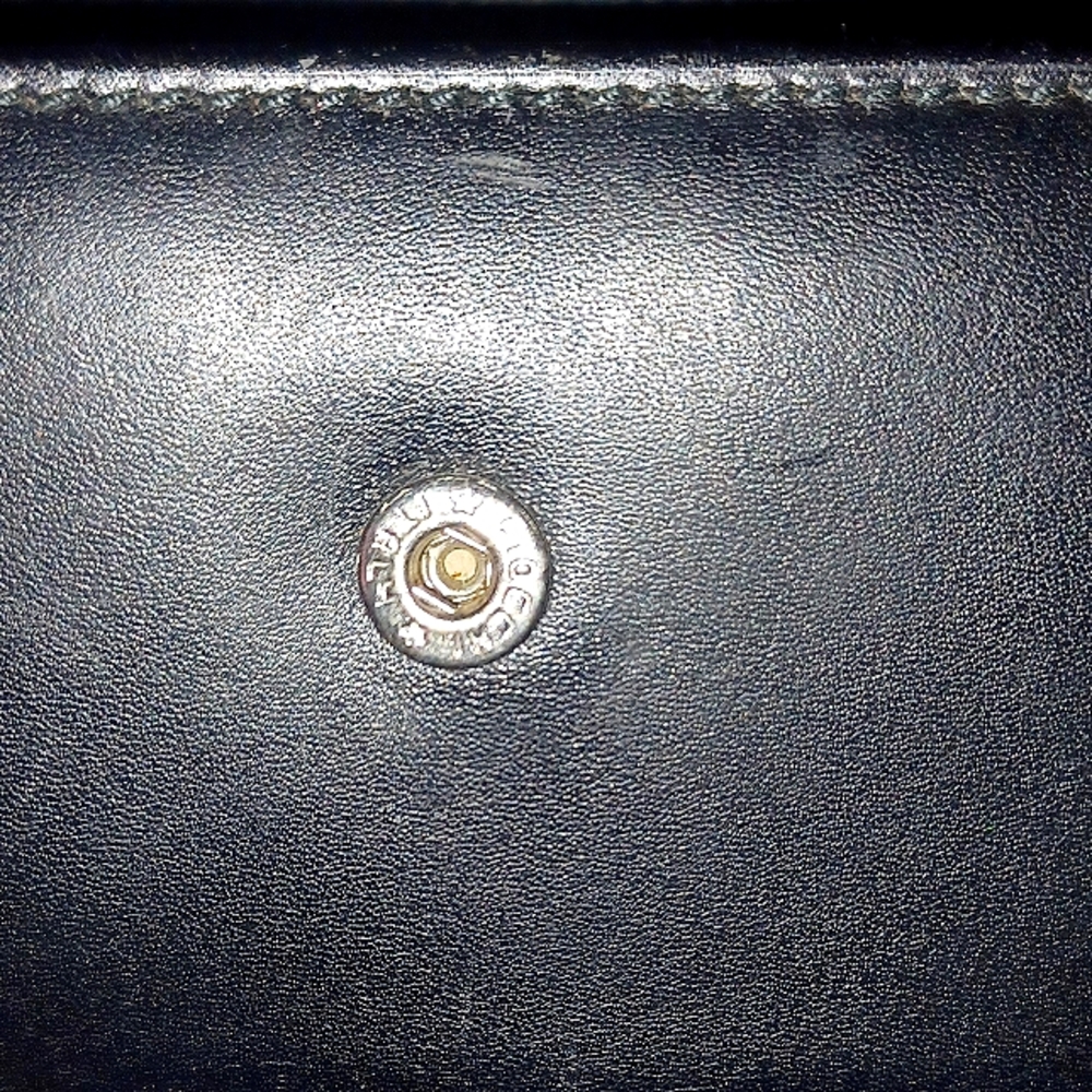 GUCCI AUTHENTIC BLACK LEATHER  KEYHOLDER UNISEX  EUC - Picture 4 of 14